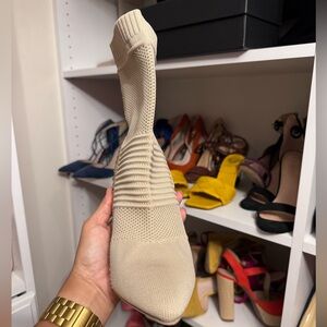 Steve Madden Maxwelle Womens Embellished Pull On Ankle Boots - Blush